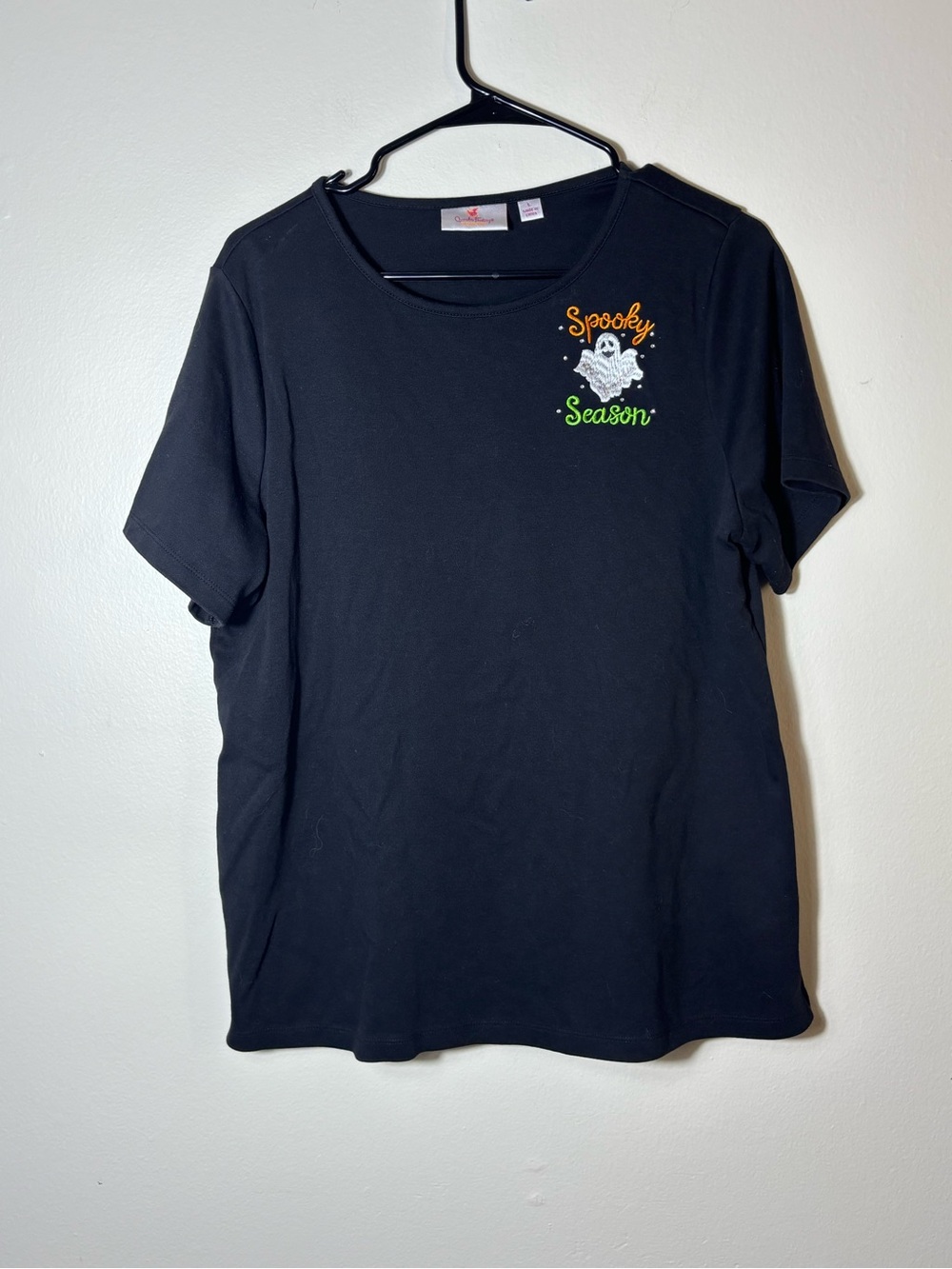 Quacker Factory Women’s L Embroidered Ghost Short Sleeve Halloween Tee